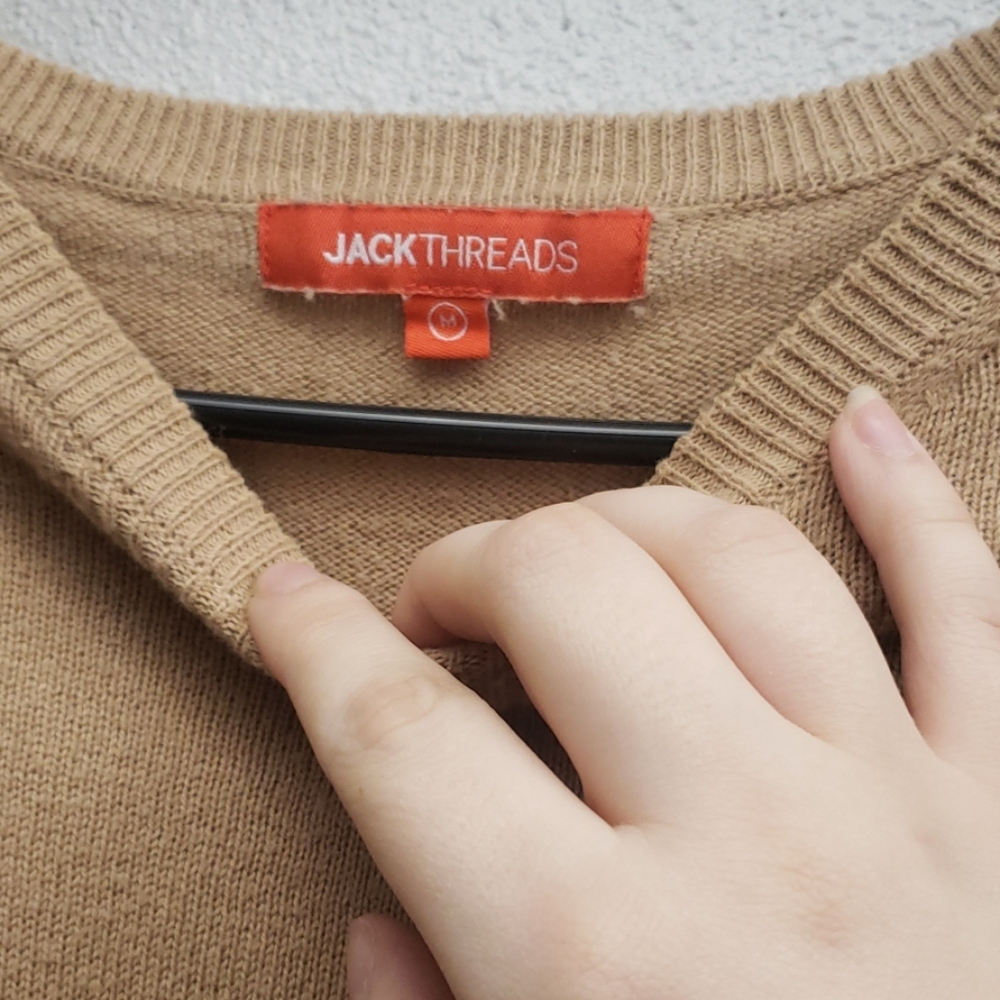 Simple sweater - Picture 2 of 3